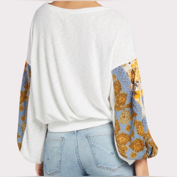 Free People ‘Casual Clash’ Top with Floral Print Balloon Sleeves - Picture 2 of 7